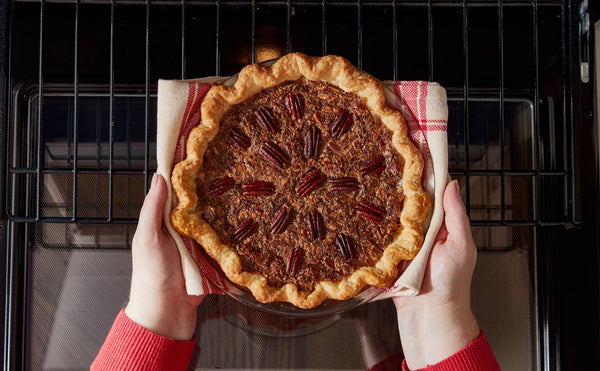 GE Appliances: Ultimate Pecan Pie Recipe