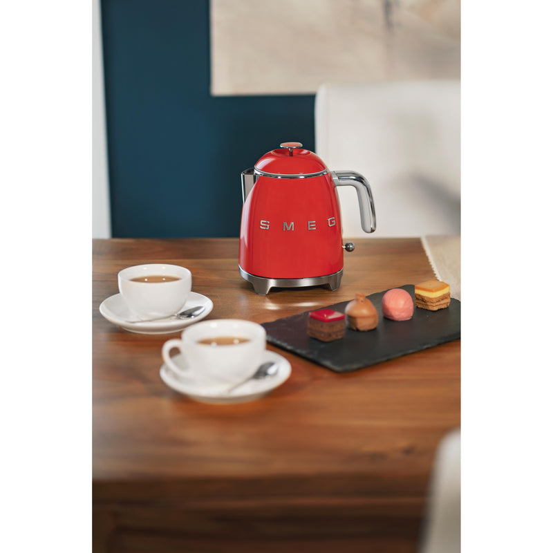 Smeg Retro-Style 0.8L Electric Kettle KLF05RDUS IMAGE 17