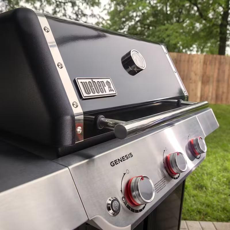 Weber Genesis E-315 Gas Grill 1500011 IMAGE 5